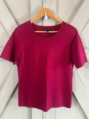 White House Black Market Red Knit Top Medium Short Sleeve Cutout Neckline